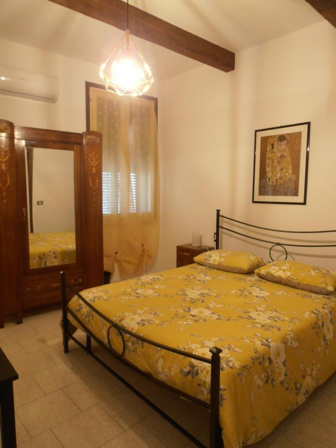 B&B Timo E Rosmarino Sermide Exteriér fotografie